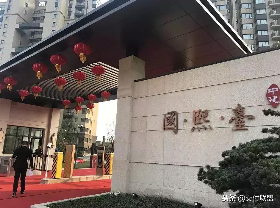 各楼盘送的入户的大门质量,小区大门排行