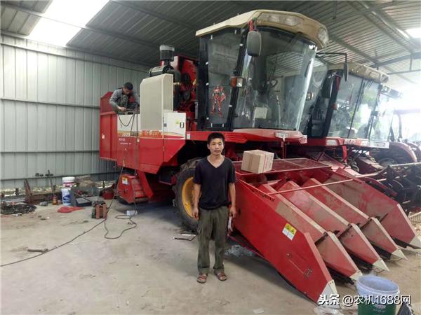 雷沃收割机,雷沃收割机最新款