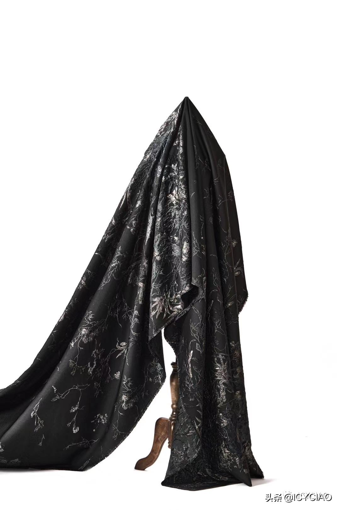 夏日这样穿简约又高级,夏日这样穿个性且有范