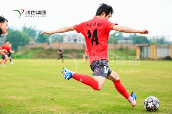 足球比赛的秘密,足球比赛重庆举行