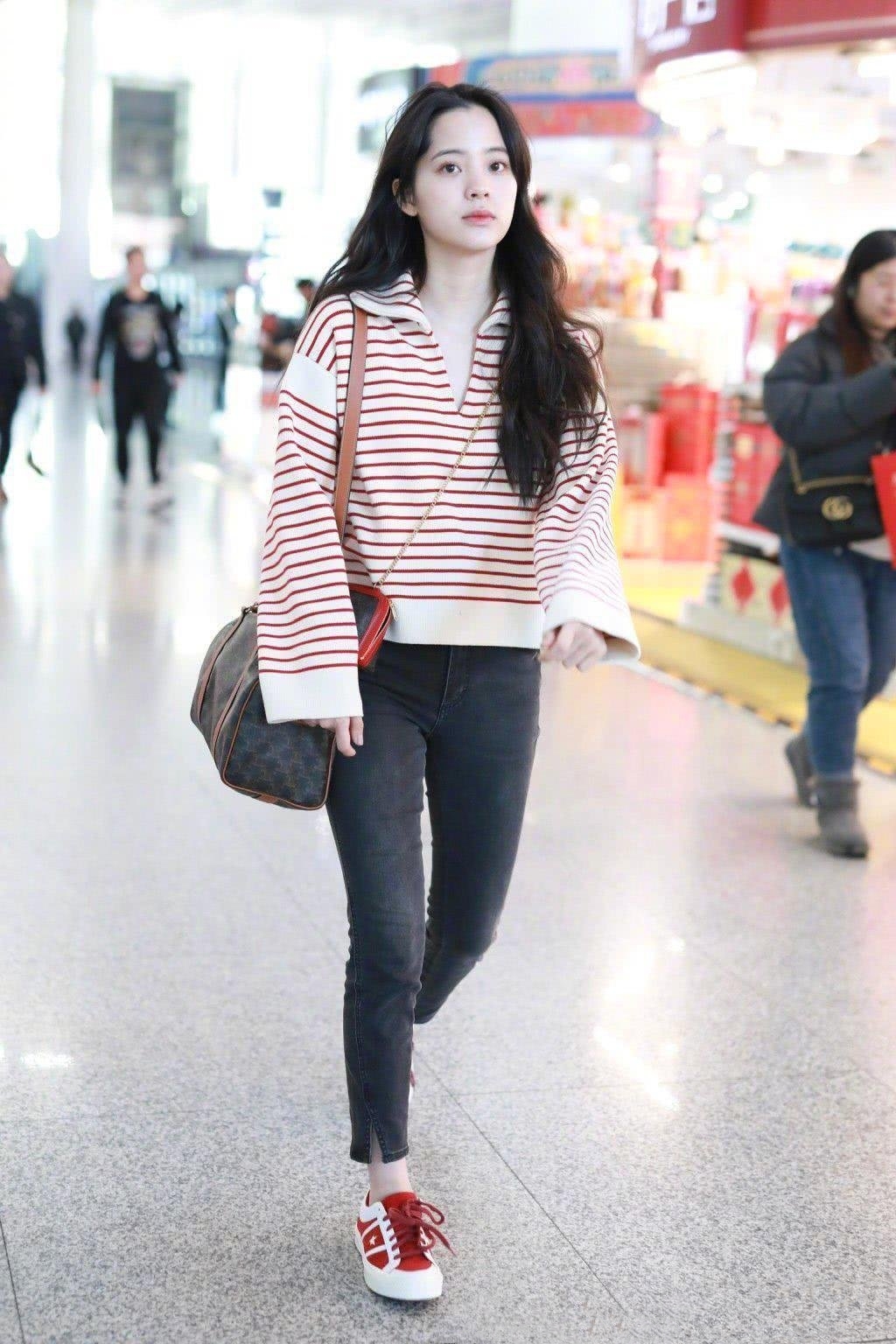 ins爆火动物纹冬天这样穿太高级了,水手纹衣服凹造型