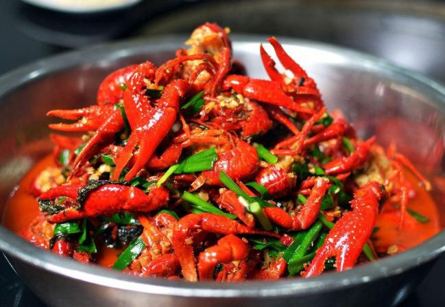 头皮长小疙瘩抠破有脓怎么办,头皮长了个疙瘩破了怎么办