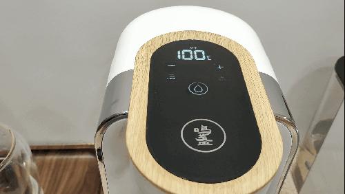 速热饮水机跟茶吧机哪个更实用,即热式茶饮机怎样使用