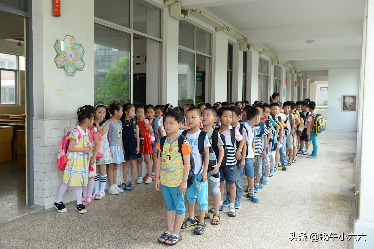 对于霸凌和欺凌应该怎样正确引导,怎样和老师沟通孩子在学校被欺凌