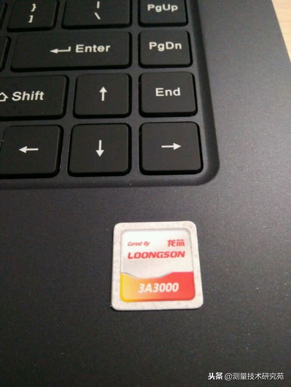 中国芯龙芯cpu内核发展策略,中国龙芯cpu相当于英特尔什么级别