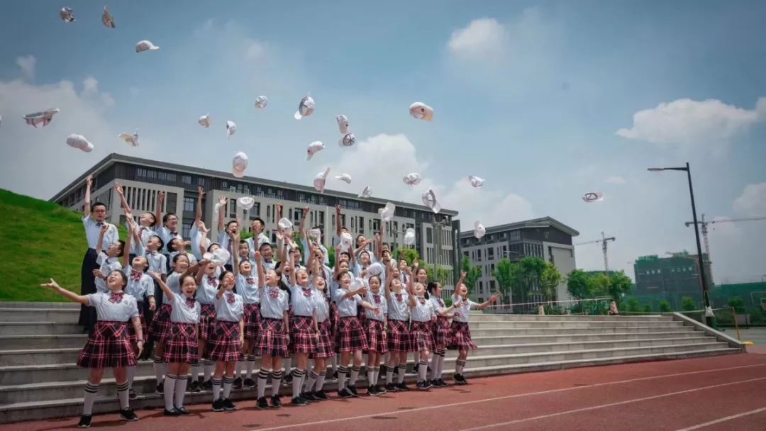 天府四中23摇号比例,成都三中摇中概率