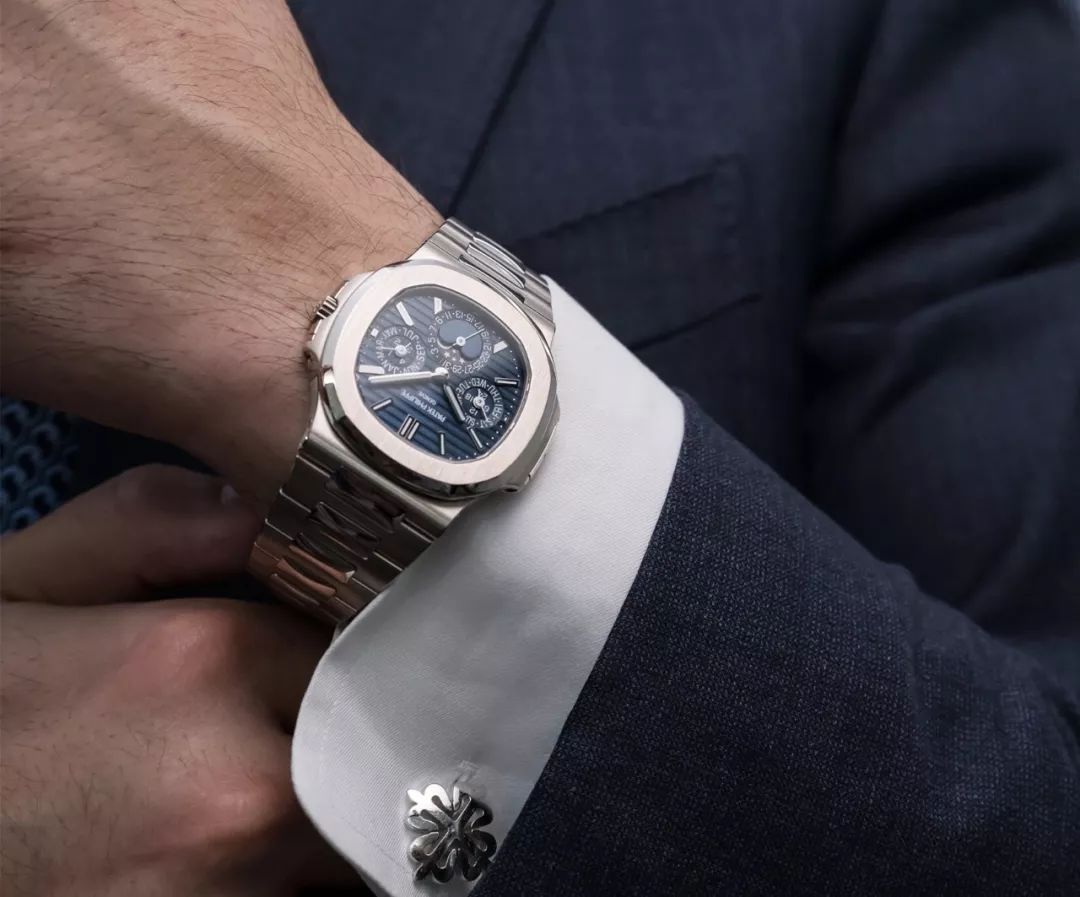 年轻人戴的4款表,现在最值得入手25多万的二手表