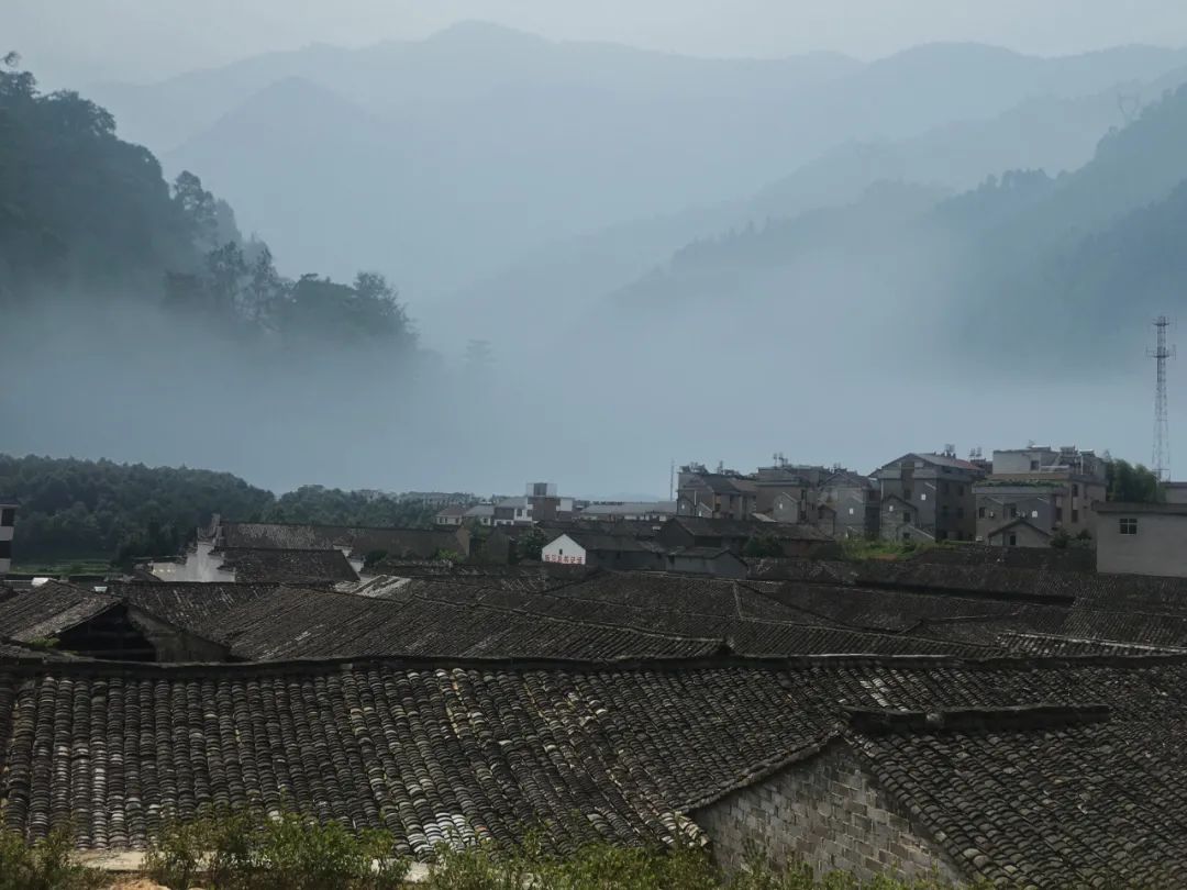 还没想好国庆去哪？自驾2.5小时，在秋日里泡温泉吃美食