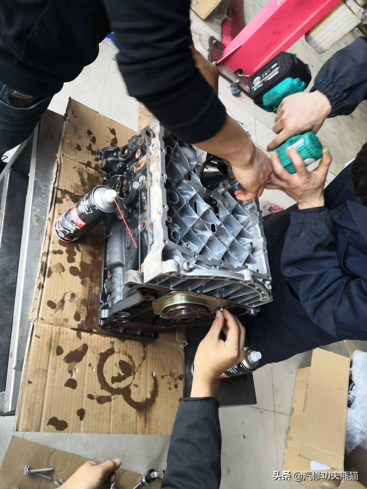 新款大众途观漏油,大众途观烧机油免拆多少钱