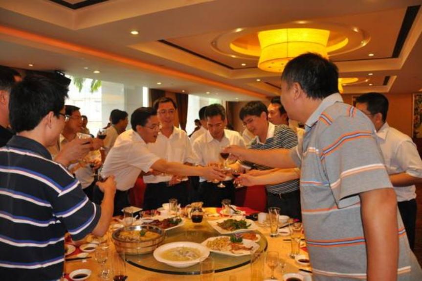 50元以内最好的纯粮食酒,纯粮食白酒排行榜前十名名酒