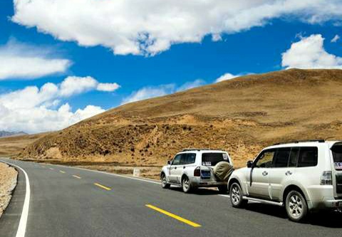 开车发怒是怎么回事,开车遇到路怒症该如何应对