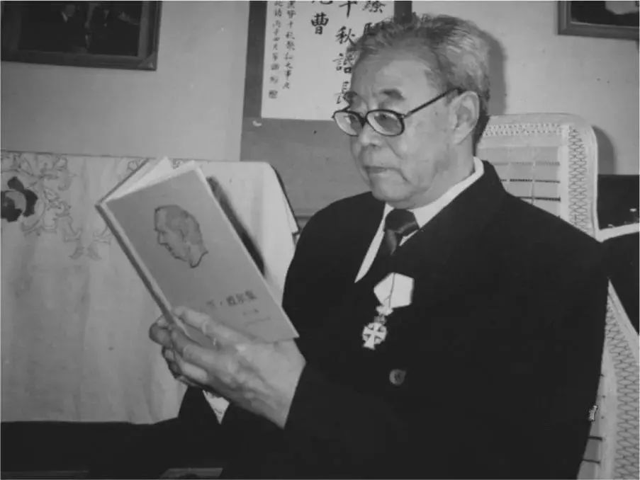 刘青松‖戈革、周汝昌交游考略