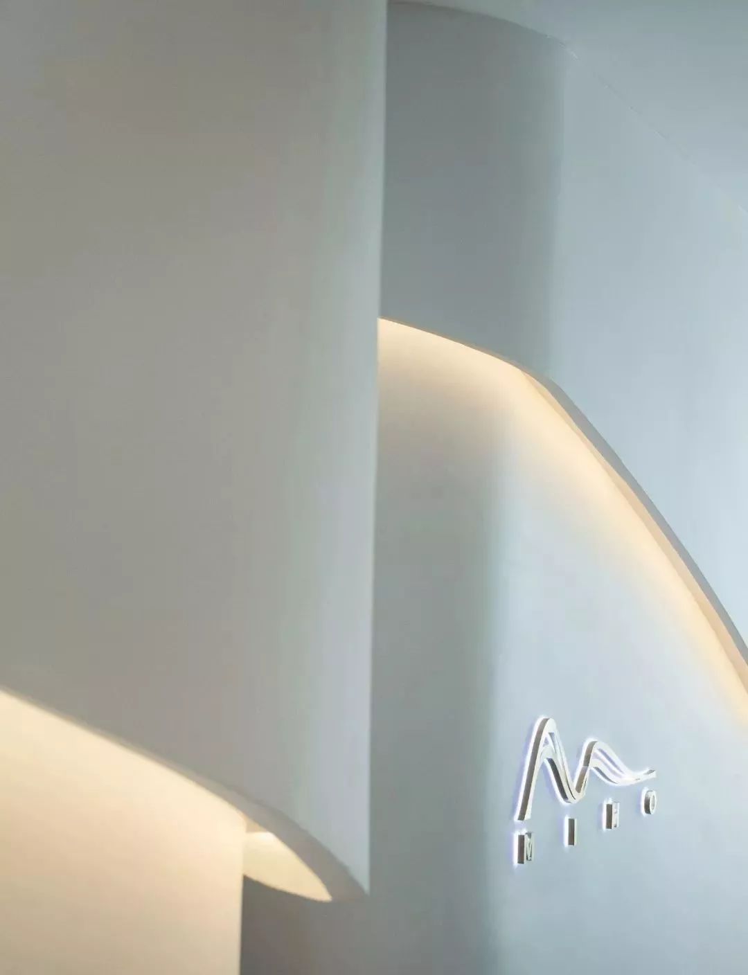 miho绫宠嵎鑲や綋缇庡涓績鏂板厜閲屽簵,miho绫宠嵎鑲や綋缇庡涓績鍥㈣喘