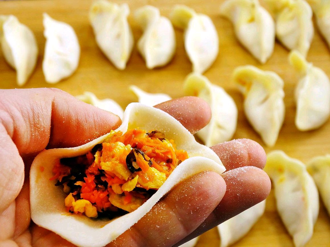 饺子馅加菜太稀了怎么变稠,羊肉饺子馅已经稀了如何变稠