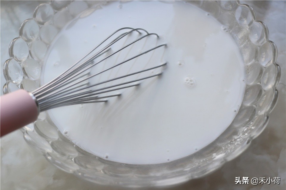 鲜虾肠粉制作小视频,肠粉自己制作