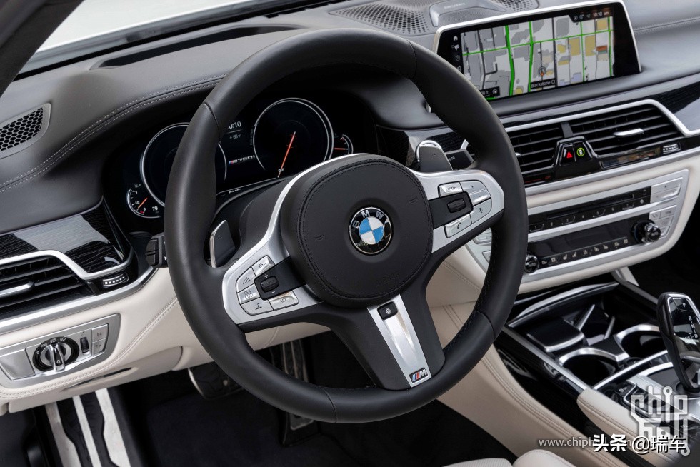 新款宝马m760liv12曜影特别版,宝马的v12
