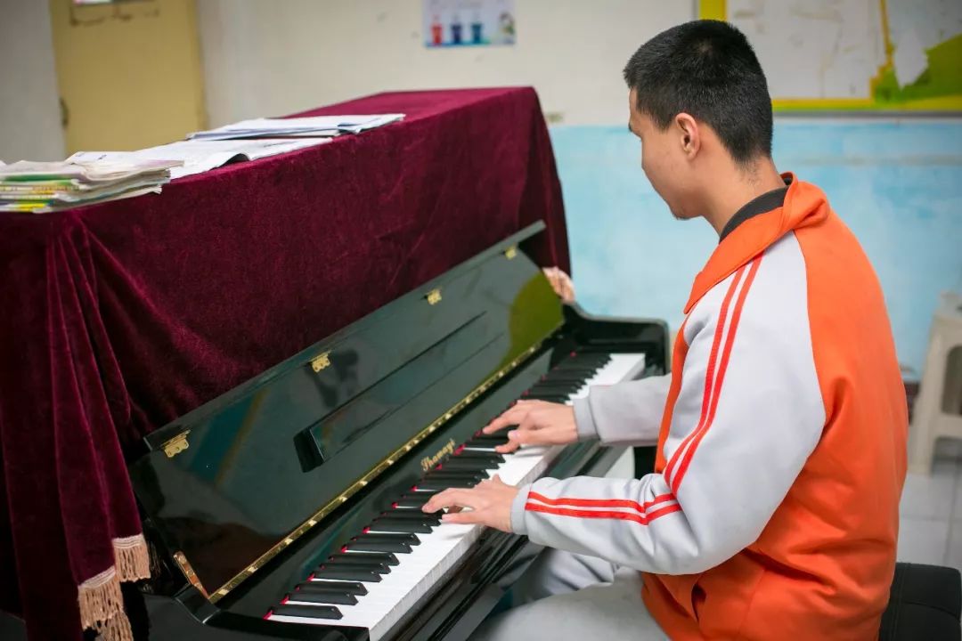 江苏徐州五岁孩子,徐州五中的孩子