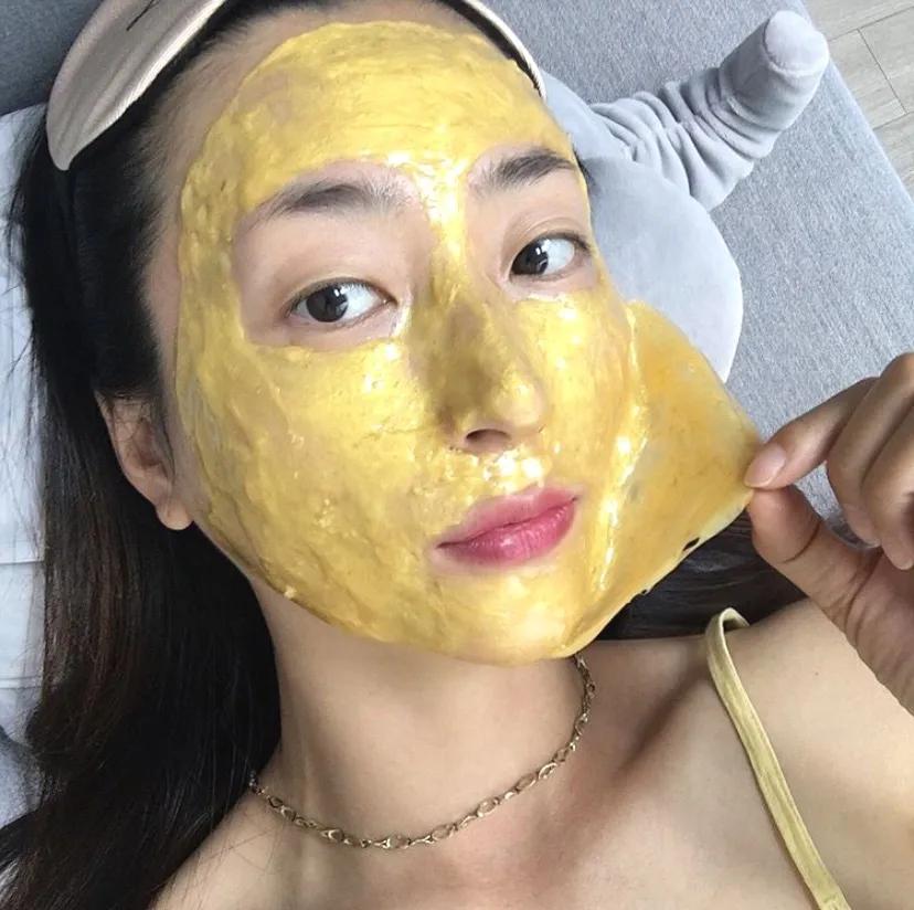 女明星都在敷面膜,出门敷面膜