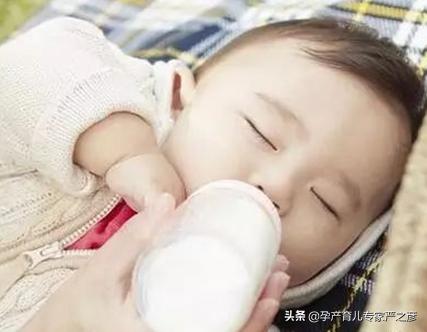 宝宝没食欲不爱吃奶怎么回事,宝宝胃口差不爱吃饭怎么办