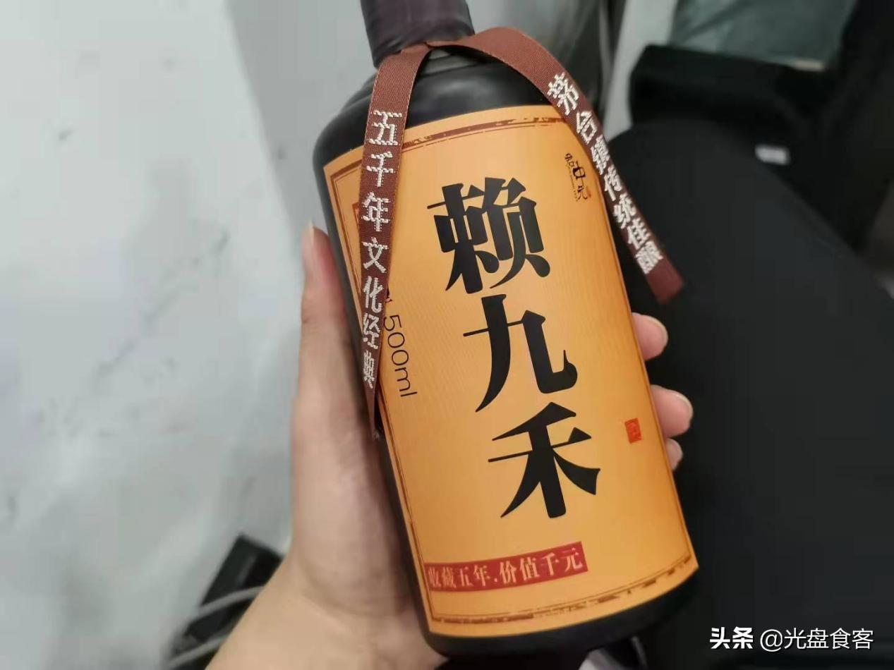 中国白酒市场为啥越来越好,中国白酒行业的乱象和消费者痛点