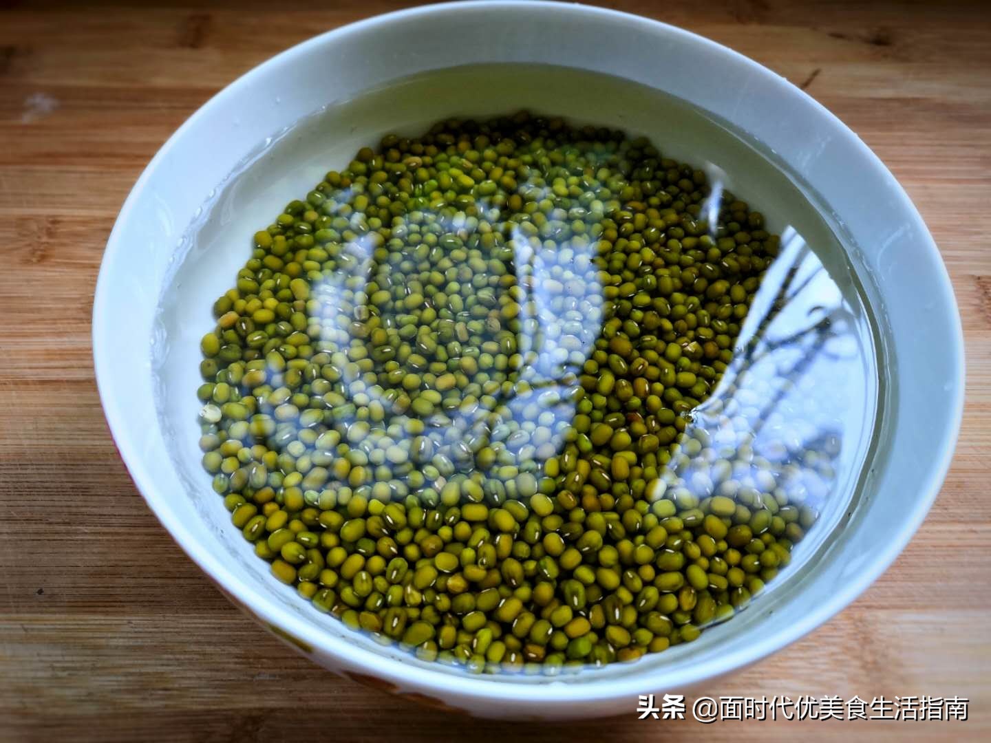 绿豆糕的家常做法不加黄油不脱皮,做不去皮的绿豆糕最简单的做法