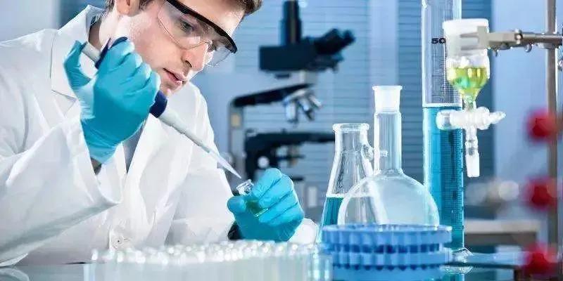 解决夏季“脚臭”尴尬！黑科技鞋袜杀菌除味喷雾，让你脱鞋不尴尬