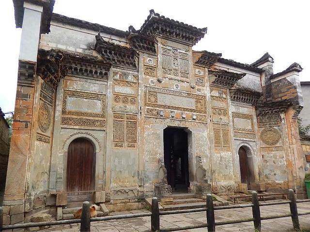 邹茅轩创立《源记》茶行：与十三行的合作双赢