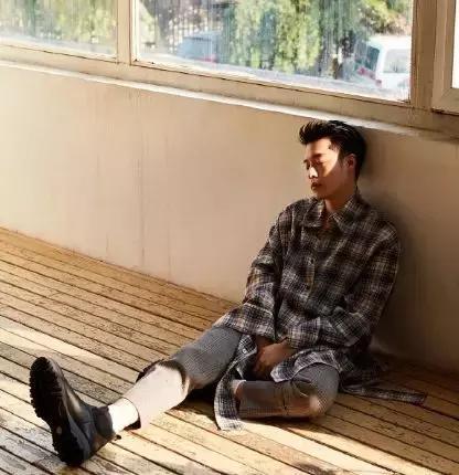 蔡徐坤哥哥衣服品牌是什么,蔡徐坤的服装品牌叫啥