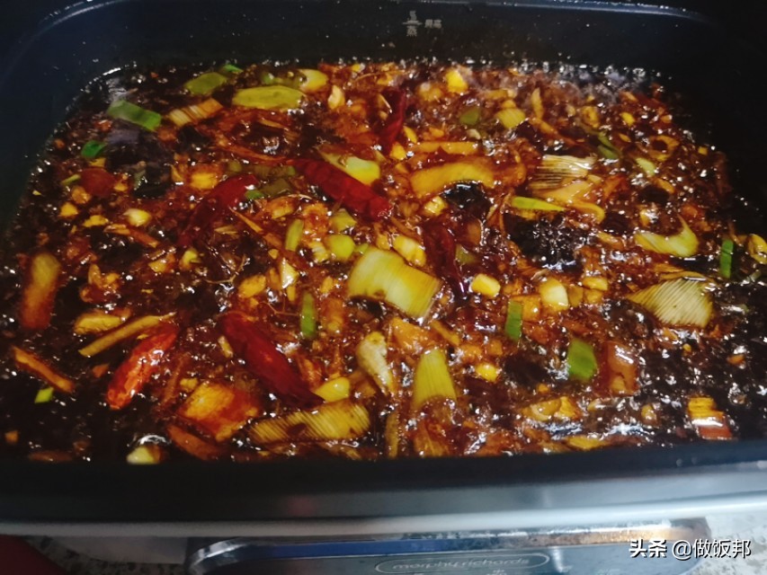 江边蒜香麻辣烤鱼做法教程家庭版,怎么烤鱼简单又美味在家就能做