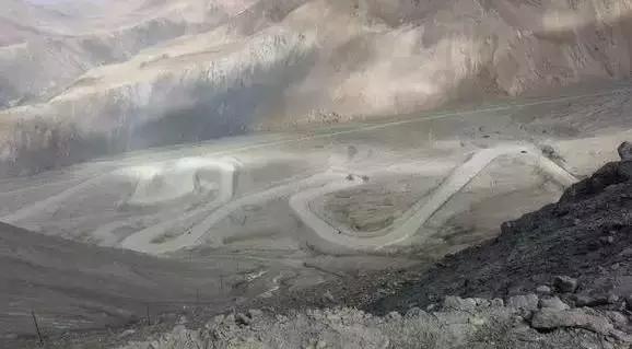 世界上海拔最高的公路！中国最神奇的天路！比川藏线还险10倍！