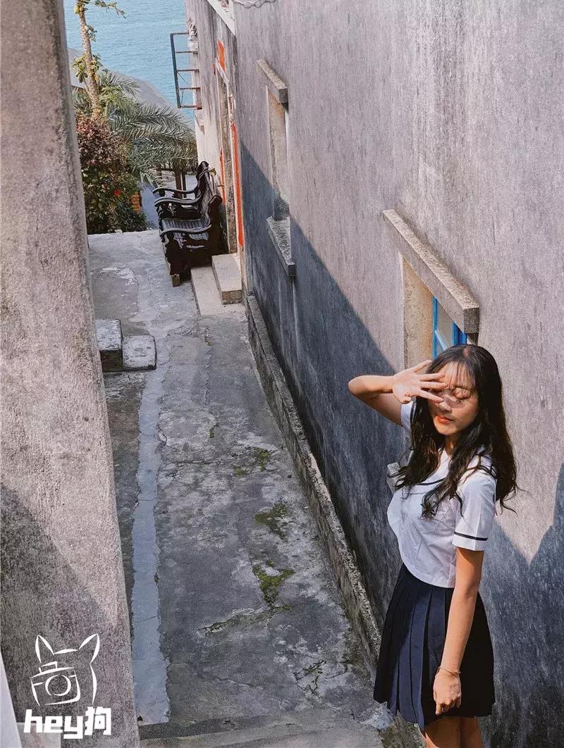 珠海玻璃天空之镜,珠海天空之镜跟日月贝近吗