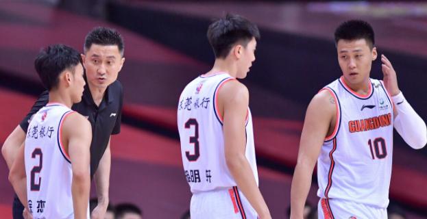 广东男篮贺希宁个人简历,广东全运会男篮12人名单