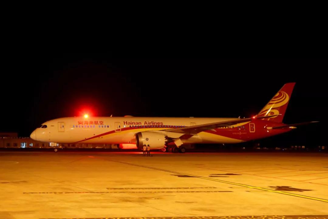 英国大学又开始包机了,直飞接送中国学生,中英机票攻略来了