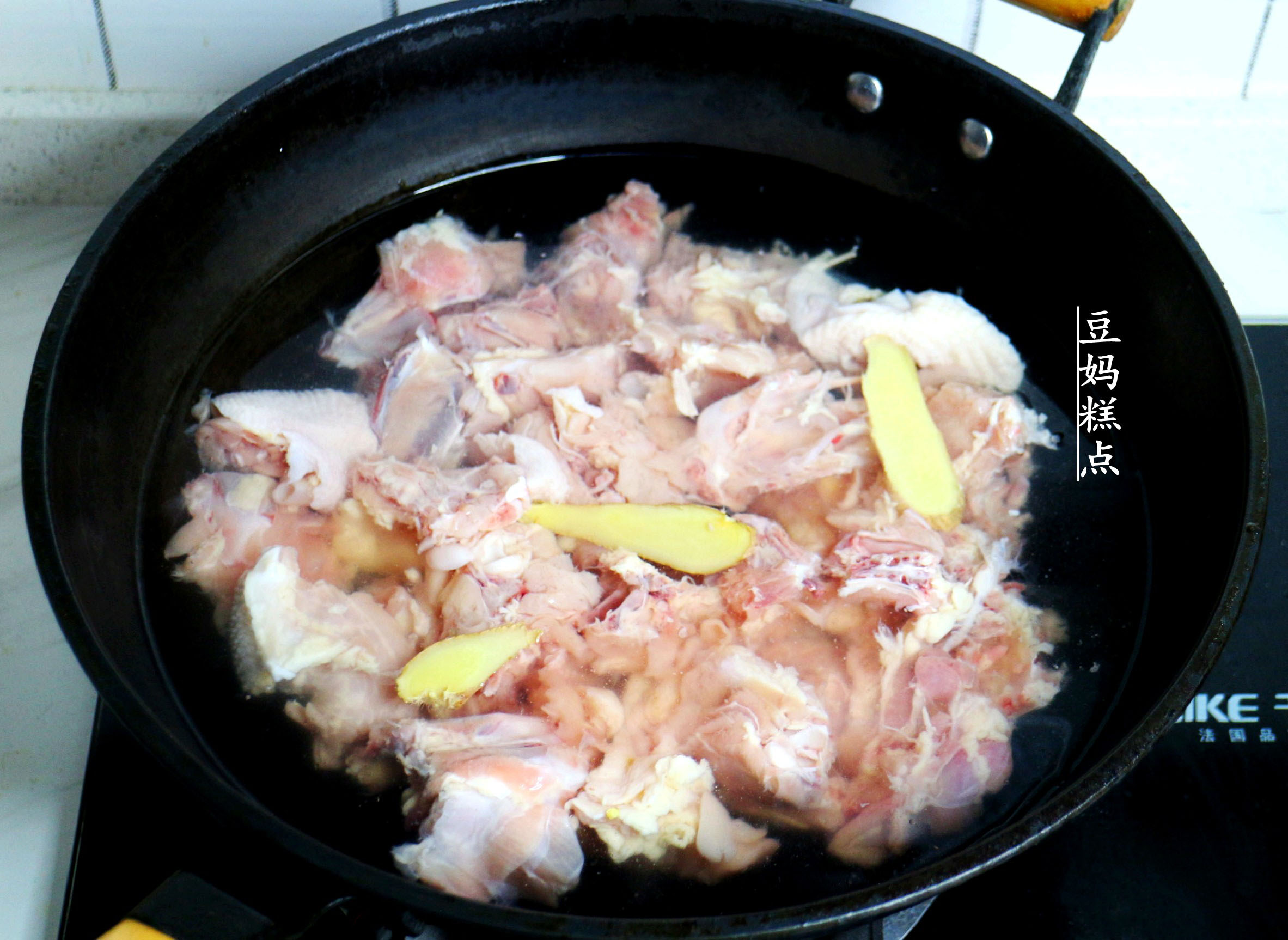 自制鸡汤火锅汤底家常做法,自制鸡汤小火锅做法