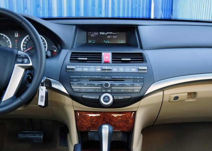 8万公里的本田雅阁价格,省油的家用车本田