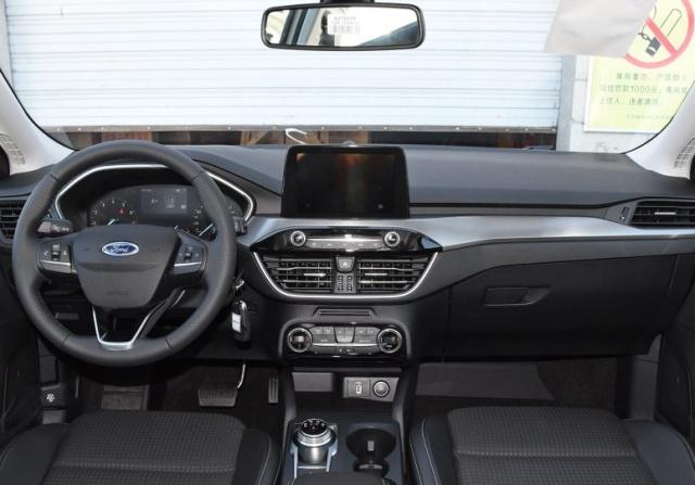 福特福克斯两厢用车感受,2017年福特福克斯旗舰版用车体验