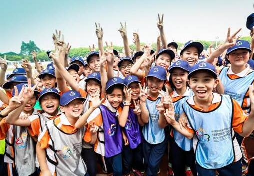 *力暴**足球？以此为荣？中国足球文化让人质疑