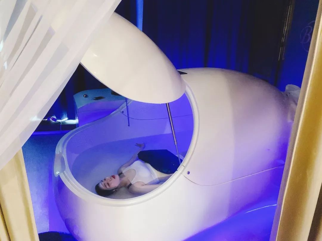 美体探店,死海盐水漂浮评测