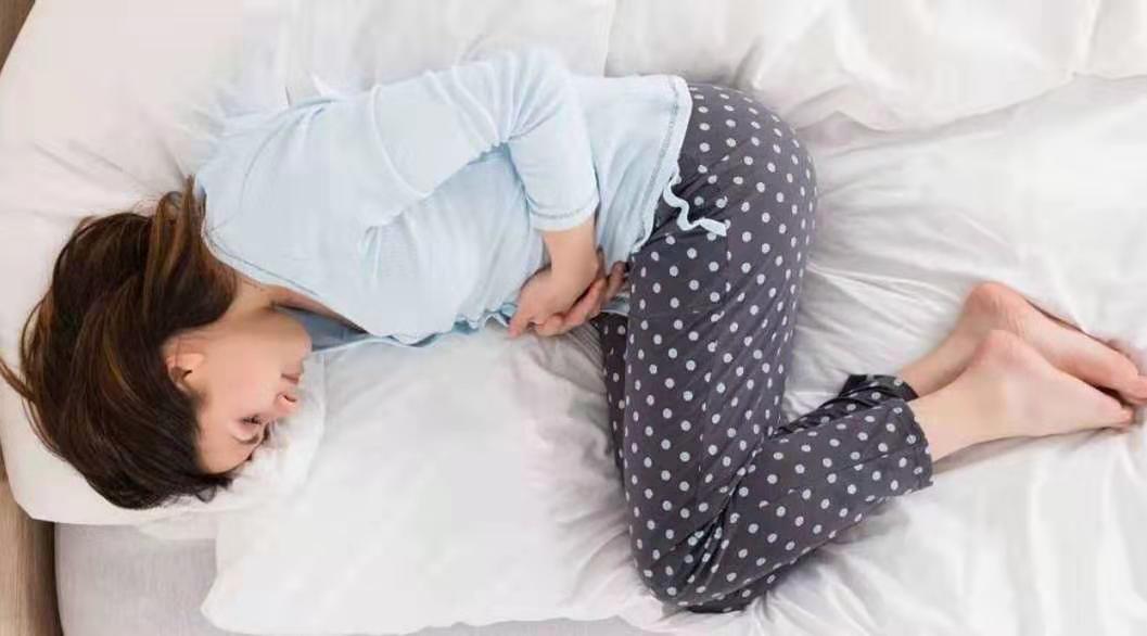 使用避孕套对男女双方无伤害？调查结果：8％的人会对它产生过敏