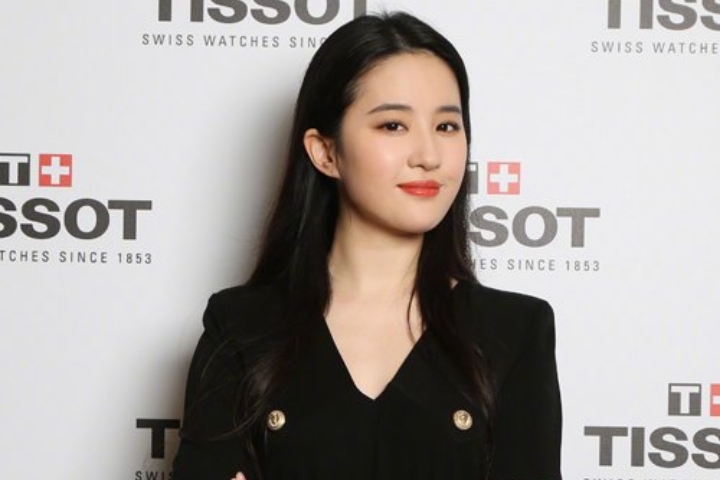 圆脸女生适合哪种发型和图片,分享8款圆脸女生适合的发型图片