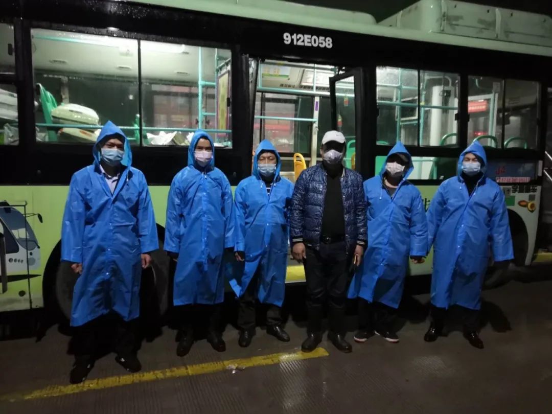 武汉蔬菜便民快车来了！美菜联手公交集团为市民保供