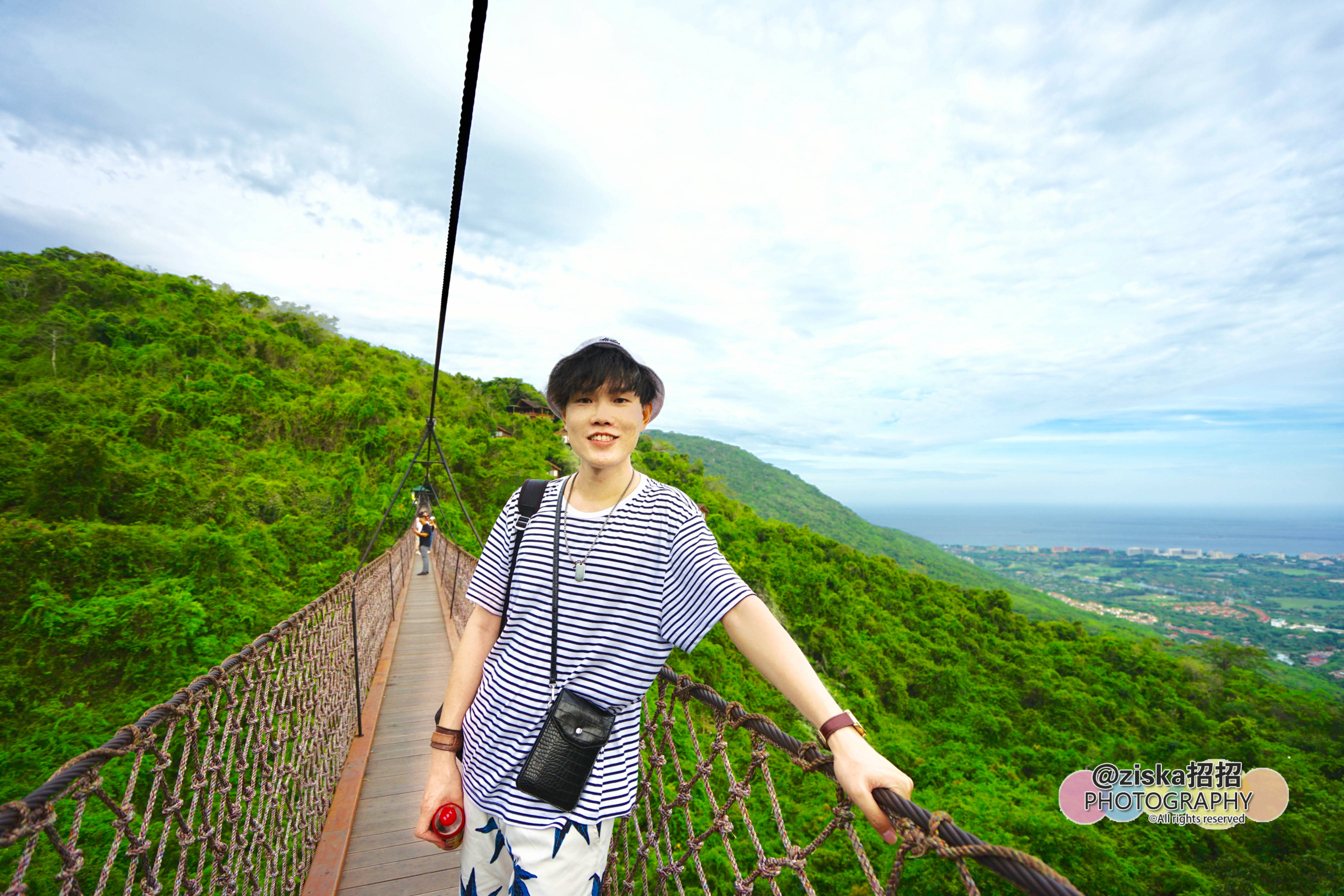 杨紫给李现分享旅游景点,现实生活中李现和杨紫到三亚旅游