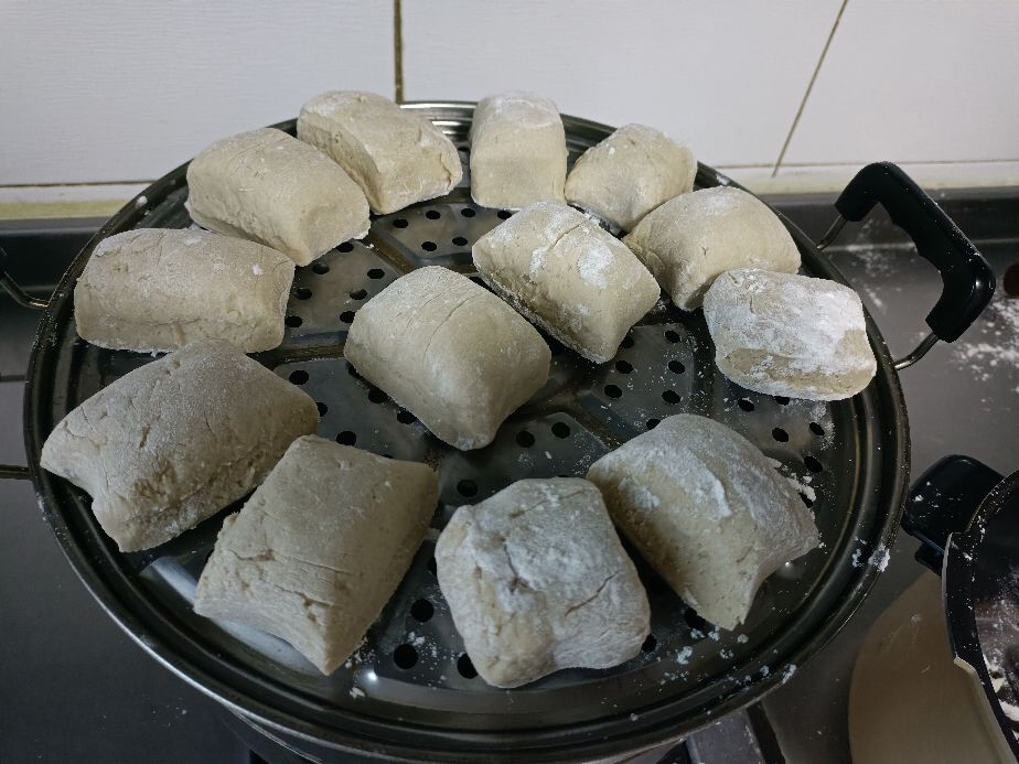 白面和莜面蒸出来叫什么,内蒙古吃莜面怎么和面用什么方法