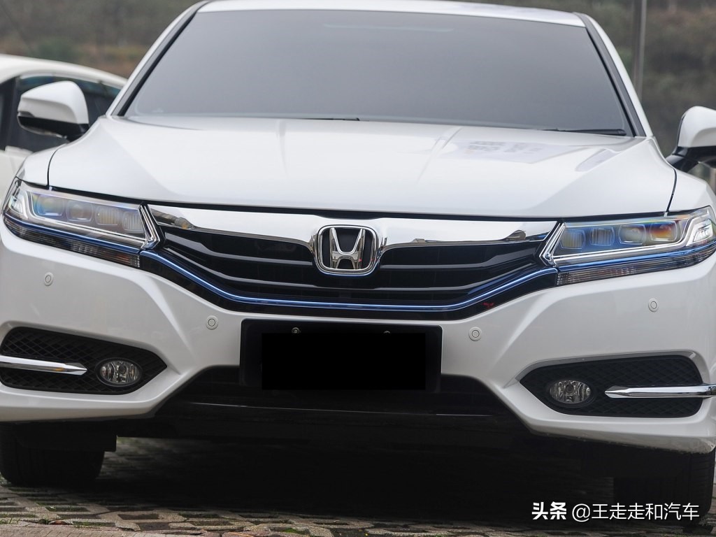 本田思铂睿自吸最后的绝唱,自然吸气的雅阁和凯美瑞