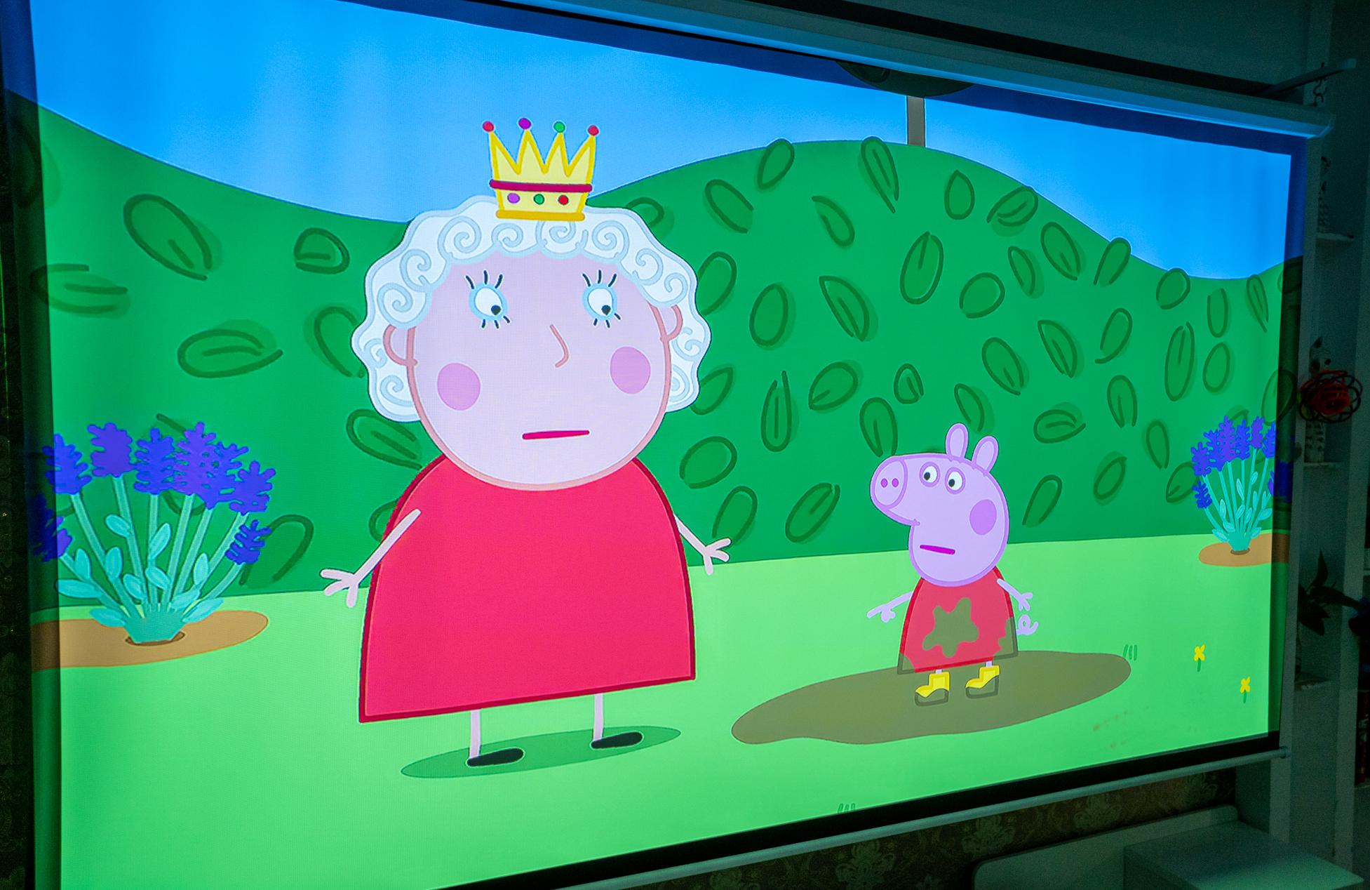 当贝投影仪f3家庭影院,当贝newf3投影仪测评