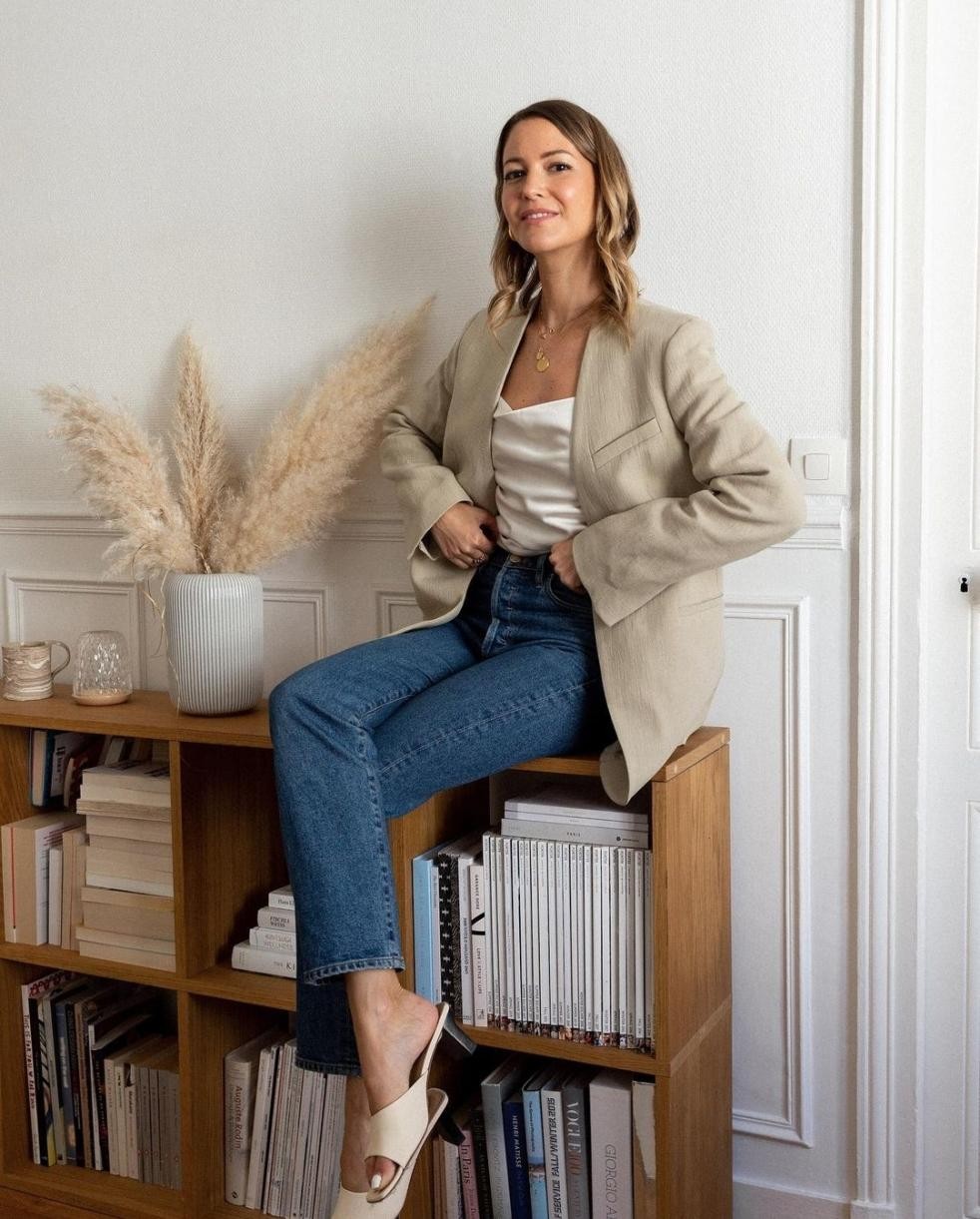 越简单穿搭越高级,越简单的穿搭越考验身材