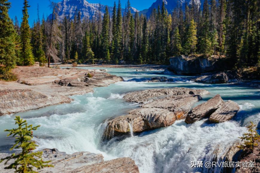 加拿大旅游胜地是哪里,加拿大经典旅游路线推荐一下