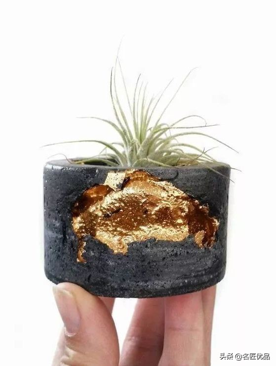 塑料旧手套,新买的手套被塑料和铁连在一起