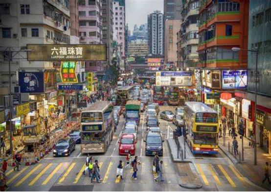 去香港上班一天能挣多少钱,香港上班一个月工资多少