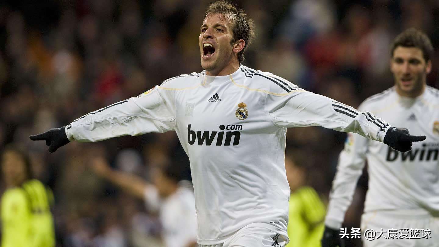 罗本斯内德范佩西国家队合影,罗本与范佩西